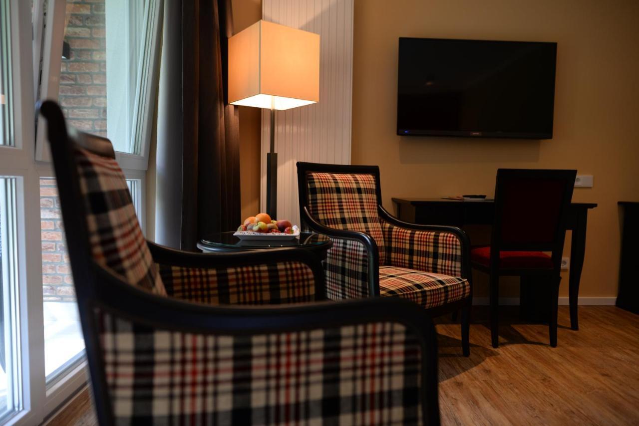 Gut Altona Hotell Dötlingen Exteriör bild