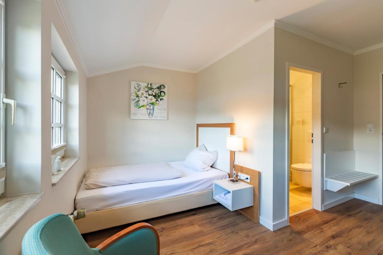 Gut Altona Hotell Dötlingen Exteriör bild
