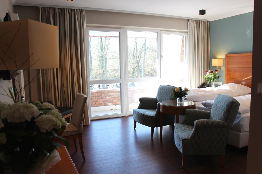 Gut Altona Hotell Dötlingen Exteriör bild