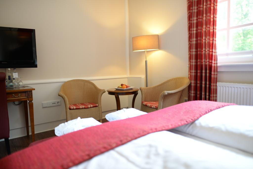 Gut Altona Hotell Dötlingen Exteriör bild